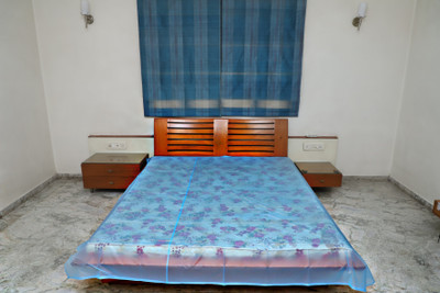 BONA SORT 1 TC Polyester King Solid Flat Bedsheet(Pack of 1, Blue)