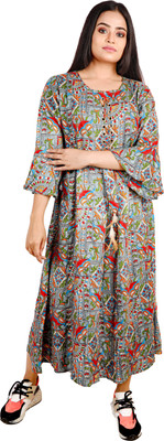 DRESSED UP DIVAS Women Printed Flared Kurta(Grey)