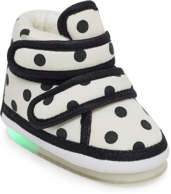 CHiU Boys & Girls Velcro Sneakers(Black)