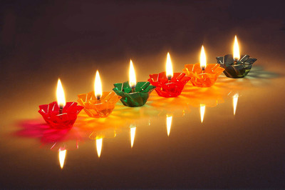 SSSE  Floating Transparent Multicolor Reflections Plastic Diya (Panti) (Multicolour) - Set of 12 Plastic (Pack of 6) Table Diya Set(Height: 3 inch)