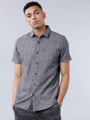 HIGHLANDER Men Solid Casual Black Shirt