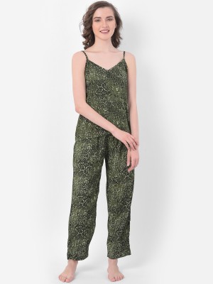 Clovia Women Geometric Print Green Top & Pyjama Set