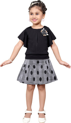 Wishkaro Girls Midi/Knee Length Casual Dress(Black, Short Sleeve)