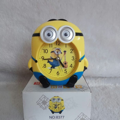 Triangle Ant Analog Yellow, Blue Clock