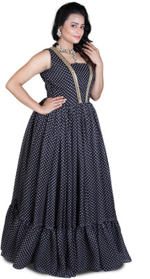 DRESSED UP DIVAS Flared/A-line Gown(Black)
