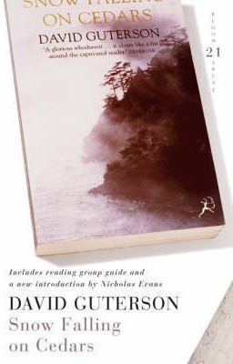 Snow Falling on Cedars(English, Paperback, Guterson David)