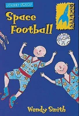 Space Twins: Space Football(English, Paperback, Smith Wendy)