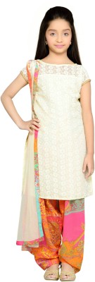 

K&U Girls Kurta, Pyjama & Dupatta Set(White Pack of 1), Offwhite;pink;orange