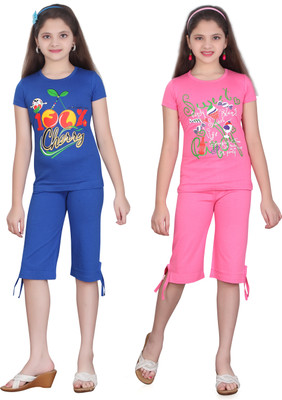 

Sini Mini Kids Nightwear Girls Solid, Printed Cotton(Multicolor Pack of 2