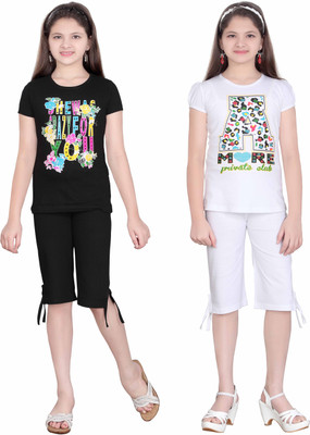 

Sini Mini Kids Nightwear Girls Solid, Printed Cotton(Multicolor Pack of 2