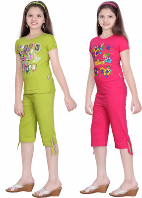 

Sini Mini Kids Nightwear Girls Solid, Printed Cotton(Multicolor Pack of 2