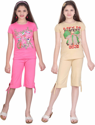 

Sini Mini Kids Nightwear Girls Solid, Printed Cotton(Multicolor Pack of 2