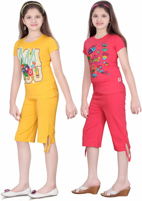 

Sini Mini Kids Nightwear Girls Solid, Printed Cotton(Multicolor Pack of 2