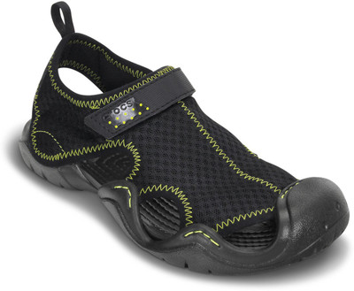 

Crocs Girls Slip-on Sports Sandals(Black