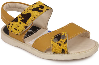 

N Five Boys & Girls Buckle Strappy Sandals(Yellow