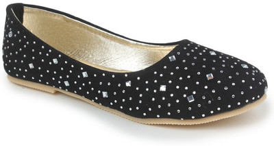 

Sindhi Footwear Girls Slip on Clogs(Black