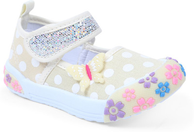 

Lilliput Girls Velcro Sneakers(Multicolor, Beige
