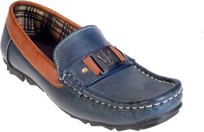 

Khadim's Boys Slip on Loafers(Blue, Navy blue