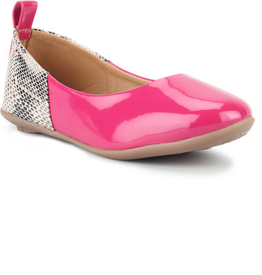 

Shoe Cloud Girls Slip on Moccasins(Multicolor, Pink