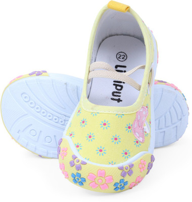 

Lilliput Girls Velcro Sneakers(Multicolor, Yellow