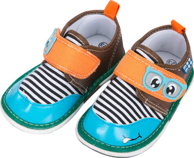 

MeeMee Boys Slip on Sneakers(Brown, Mee mee