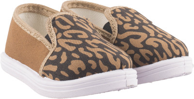 

Hot-X Boys Slip on Sneakers(Brown