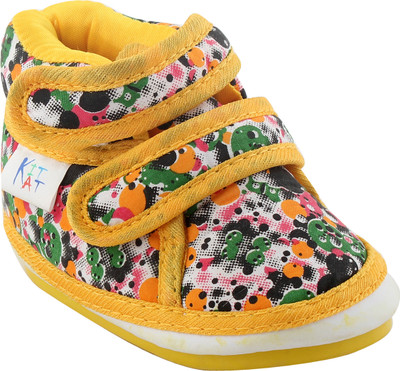 

kitkat Boys & Girls Velcro Casual Boots(Yellow