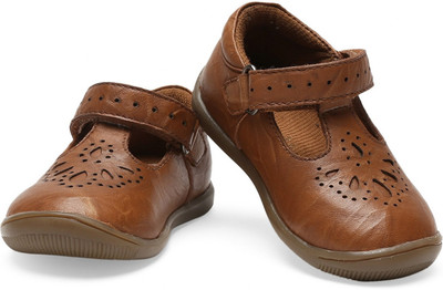 

Teddy Toes Girls Velcro Dancing Shoes(Gold, Tan