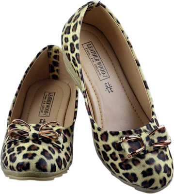 

Leatherwood1 Girls Slip on Espadrilles(Beige