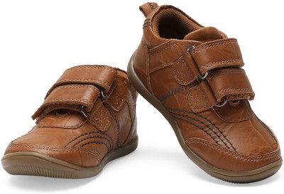 

Teddy Toes Boys Velcro Moccasins(Gold, Tan