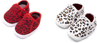 

Infano Boys & Girls Slip on Sneakers(Multicolor, Red
