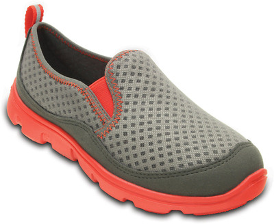 

Crocs Boys Slip on Sneakers(Grey