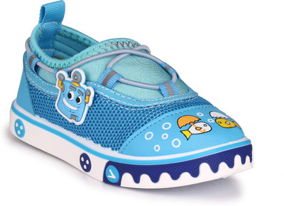 

Trilokani Boys Slip on Sneakers(Multicolor, Blue