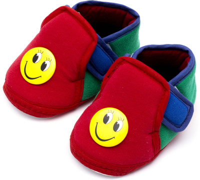 

Infano Boys & Girls Velcro Sneakers(Red