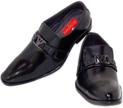 

D'zigners Boys Slip on Moccasins(Black