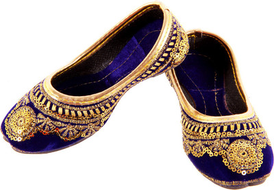 

Khussa Girls Slip on Jutis(Gold, Brown