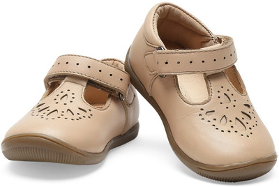 

Teddy Toes Girls Velcro Dancing Shoes(Beige