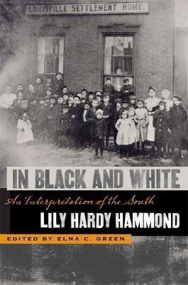 In Black and White(English, Hardcover, Hammond Lily Hardy)