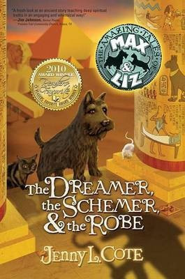 Dreamer, The Schemer, And The Robe, The(English, Paperback, Cote Jenny L.)
