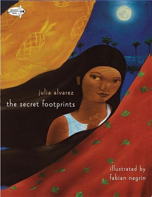 The Secret Footprints(English, Paperback, Alvarez Julia)
