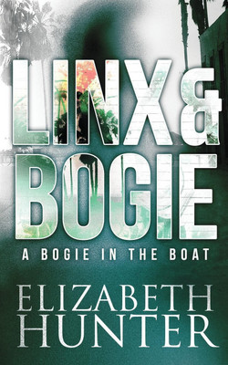 A Bogie in the Boat(English, Paperback, Hunter Elizabeth)