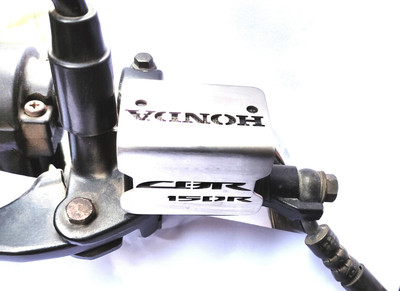 imad CBR 150 DISC OIL BOX CAP Bike Crash Guard(Honda)