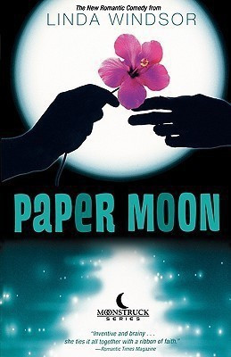Paper Moon(English, Paperback, Windsor Linda)