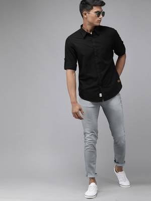 Roadster Men Solid Casual Black Shirt