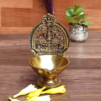 SUSAJJIT DECOR Brass Table Diya(Height: 6.5 inch)