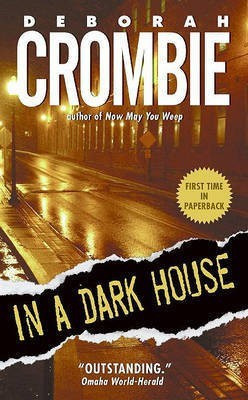 In a Dark House(English, Electronic book text, Crombie Deborah)