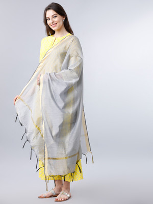 Vishudh Women Kurta Pant Set