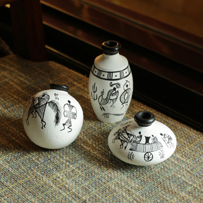 ExclusiveLane Warli Hand-Painted Terracotta Mini Pots (Set of 3, White) Table Décor Decorative Showpiece - 9.1 cm(Terracotta, White) ExclusiveLane Warli Hand-Painted Terracotta Mini Pots (Set of 3, White) Table Décor Decorative Showpiece - 9.1 cm(Terracotta, White)