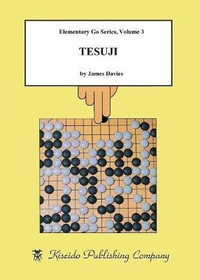 Tesuji(English, Paperback, Davies James)