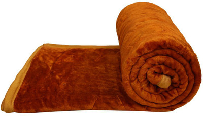 SPANGLE Self Design Single Mink Blanket for  Mild Winter(Microfiber, Golden)